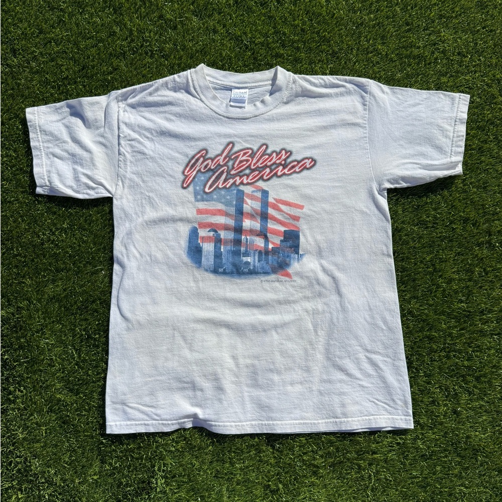 Vintage God Bless America 9/11 tee. Size Large